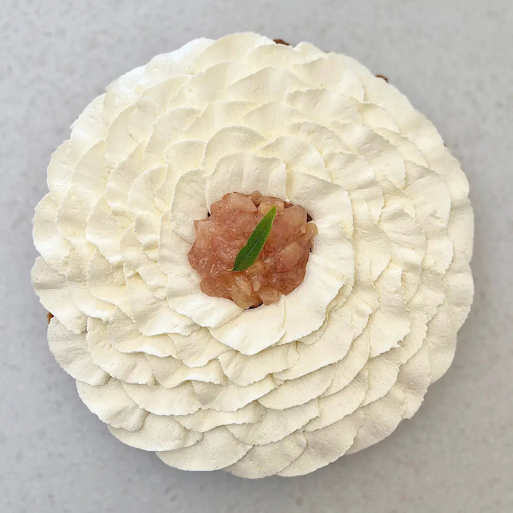 tarte pêche verveine avec une chantilly à la verveine, ma box gourmande.