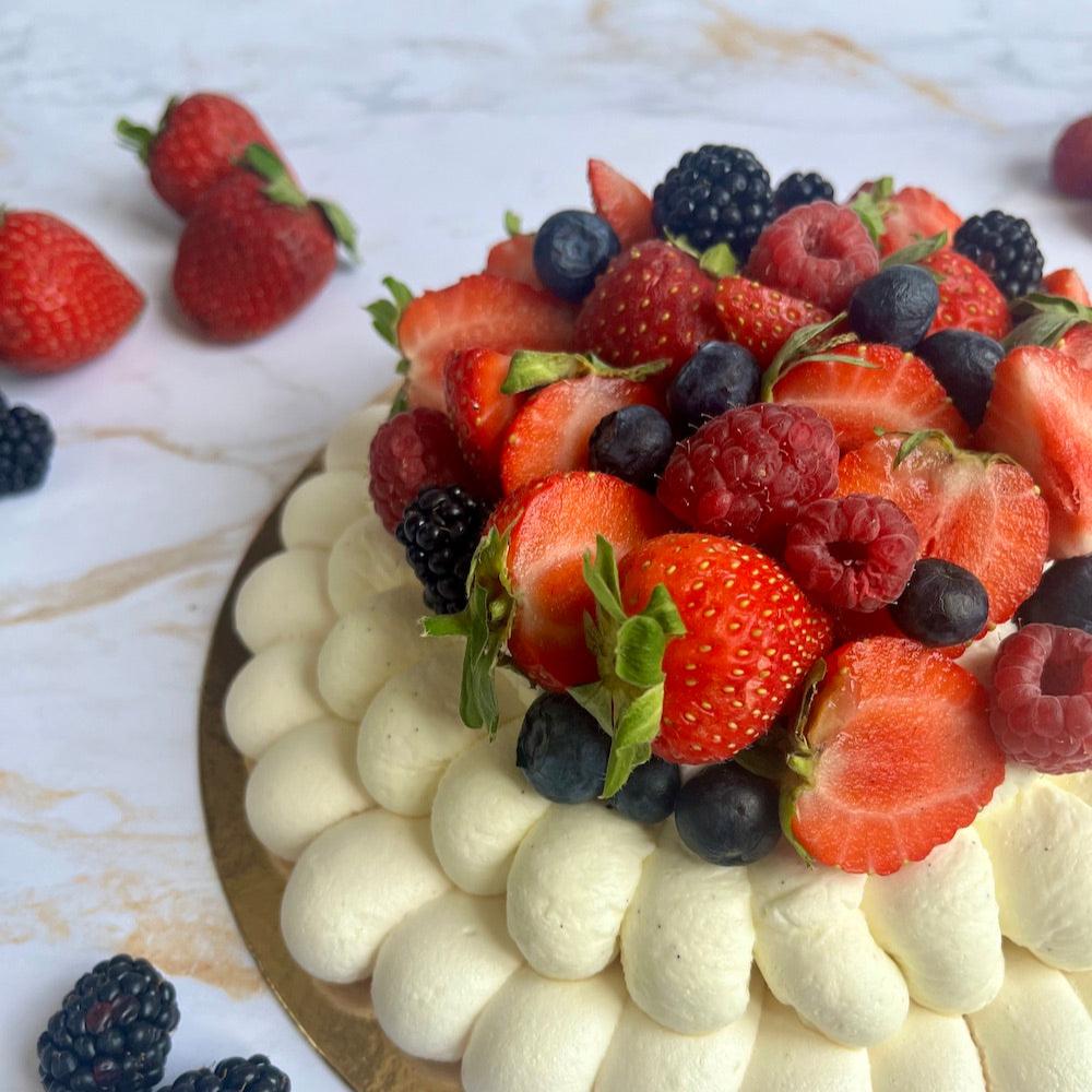 PAVLOVA FRUITS ROUGES (Recette pour 6 personnes)